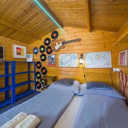 Апартаменты Paros Fahaz Балатонфёльдвар Экстерьер фото